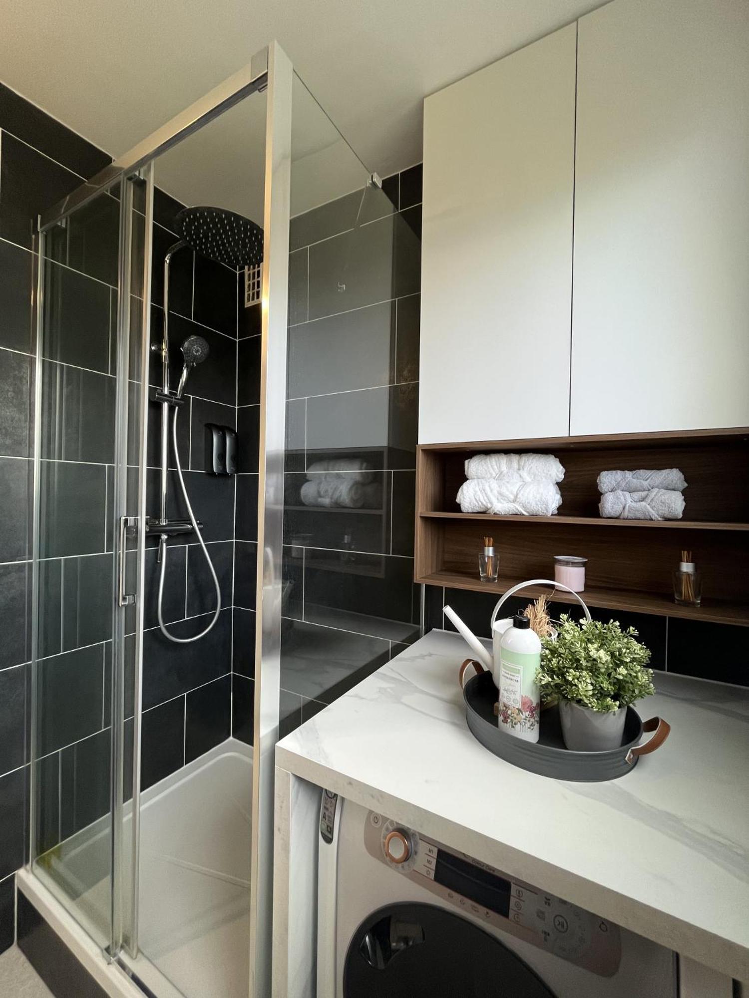 Entire 60M2 Apartment - Close To Paris - Parking - Kitchen - 2Min Rerb - Olympic'24 Bourg-la-Reine Luaran gambar