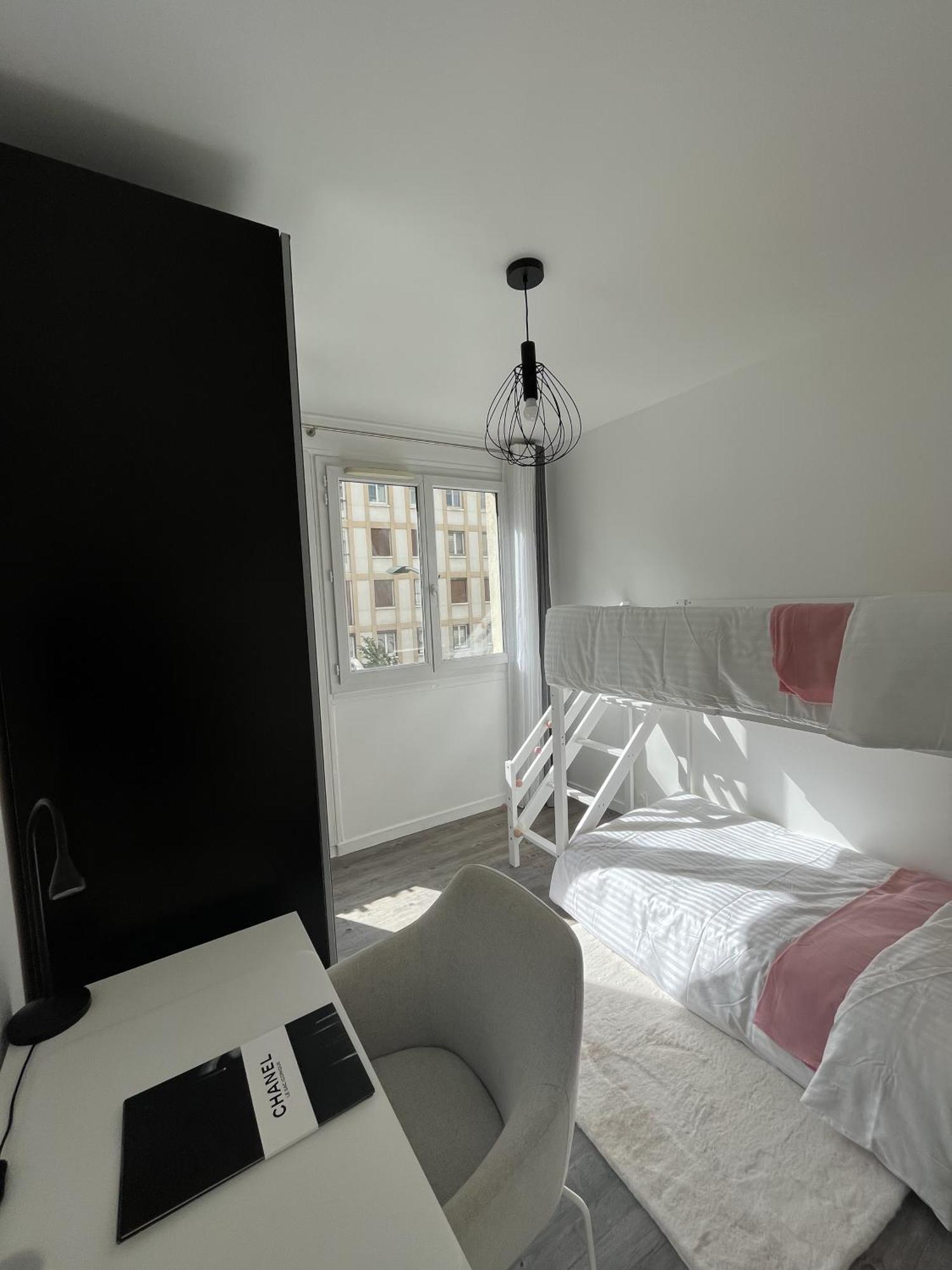 Entire 60M2 Apartment - Close To Paris - Parking - Kitchen - 2Min Rerb - Olympic'24 Bourg-la-Reine Luaran gambar