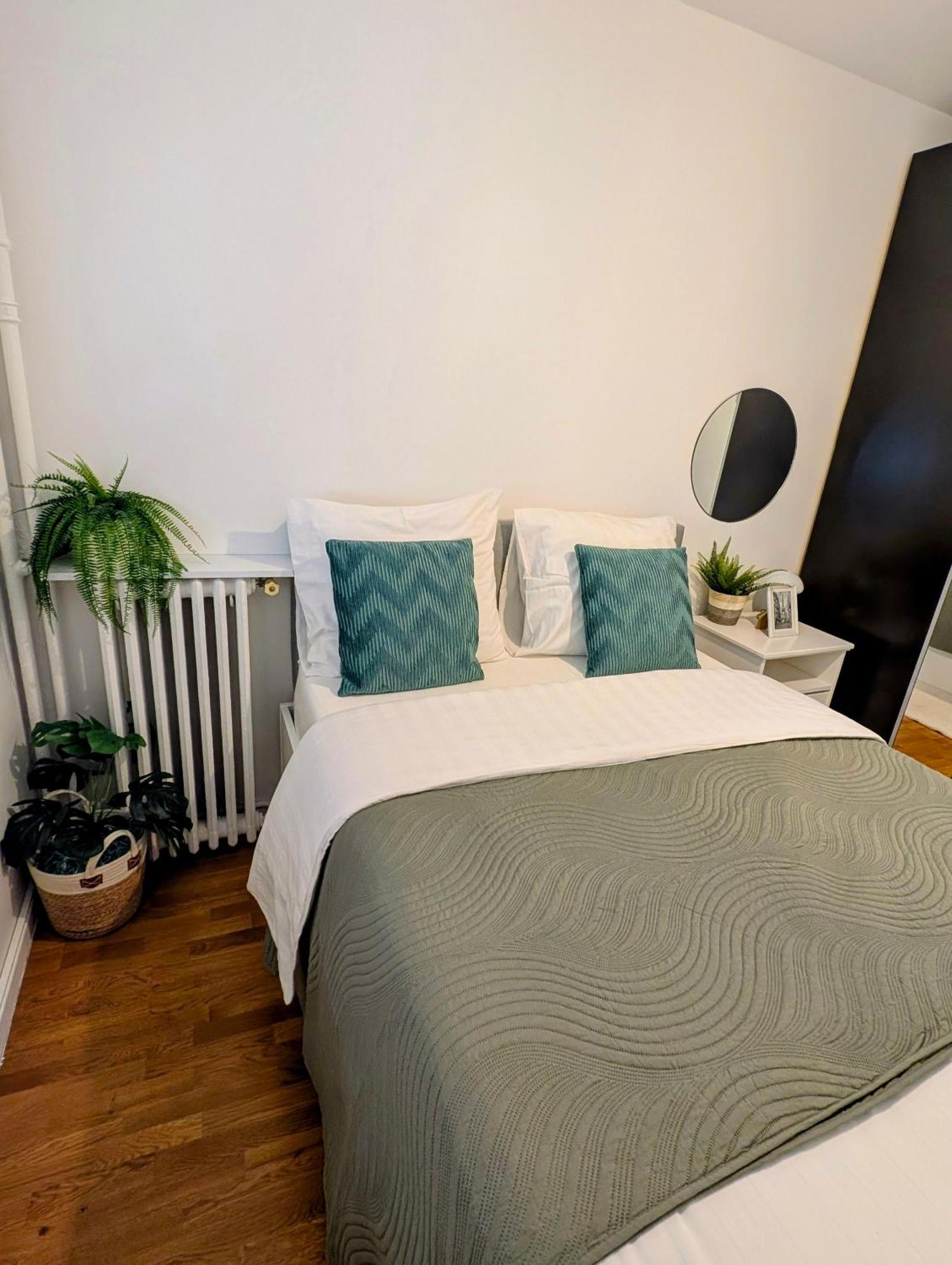 Entire 60M2 Apartment - Close To Paris - Parking - Kitchen - 2Min Rerb - Olympic'24 Bourg-la-Reine Luaran gambar